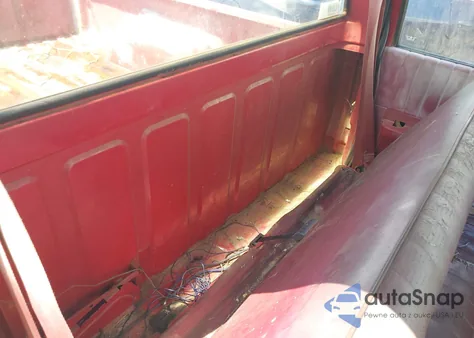 1988 Chevrolet S Truck S10 z USA, uszkodzony, nr VIN 1GCBS14E0J2284914